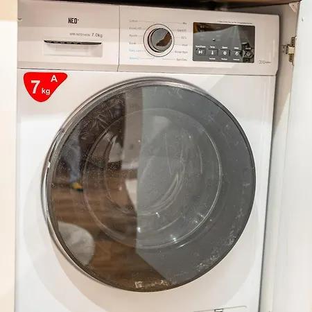 Luxury Ap - - Breakfast - Bbq - Free Parking *